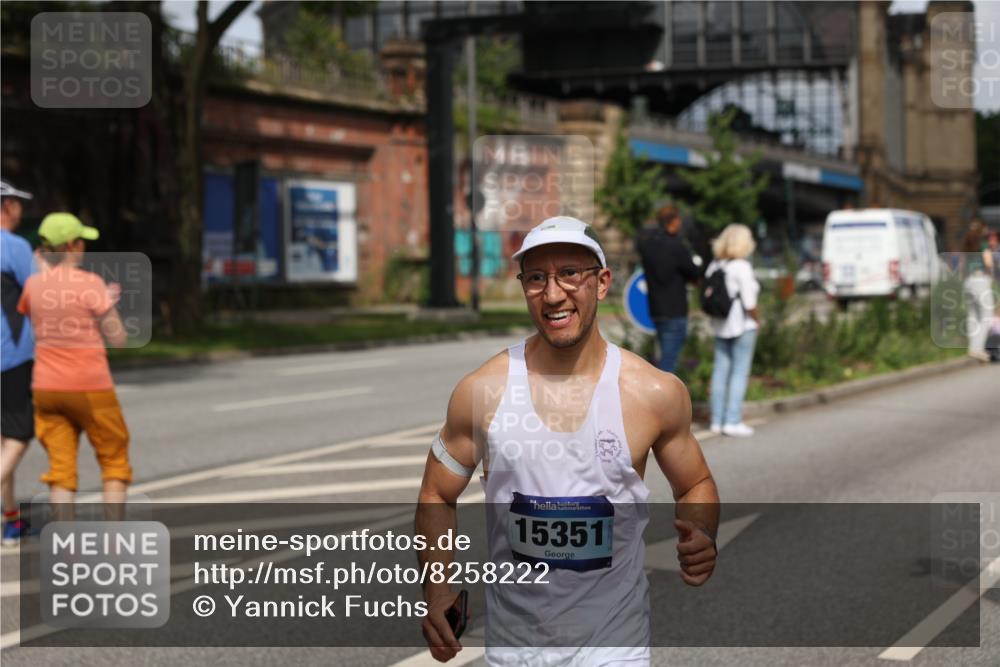 29.06.2025 - hella hamburg halbmarathon Yannick Fuchs http://msf.ph/oto/8258222 29.06.2025 10:36:00 20KM 1570, 1631, 1800, 2579, 4893, 5387, 6550, 6771, 6901, 7432, 7796, 8358, 9547, 9640, 9711, 9755, 9815, 9885, 10375, 10894, 12292, 12434, 13714, 13876, 14555, 14899, 15351, 16084, 16816, 17032, 17100, 17882, 18442, 18491, 18509, 18764, 18802 meine-sportfotos.de