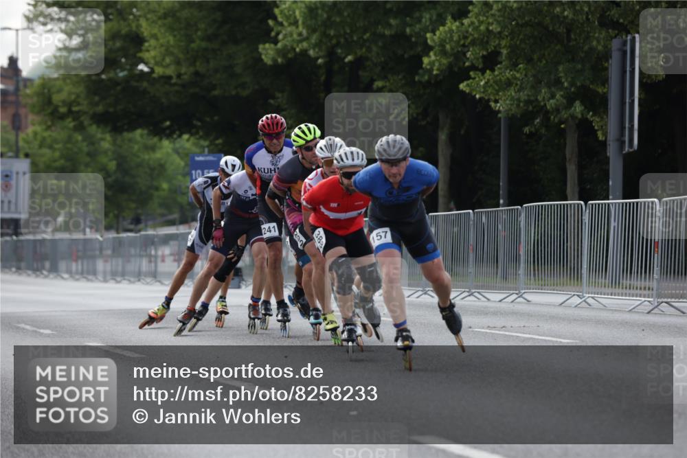 29.06.2025 - hella hamburg halbmarathon Jannik Wohlers http://msf.ph/oto/8258233 29.06.2025 08:49:24 Lombardsbrücke  meine-sportfotos.de