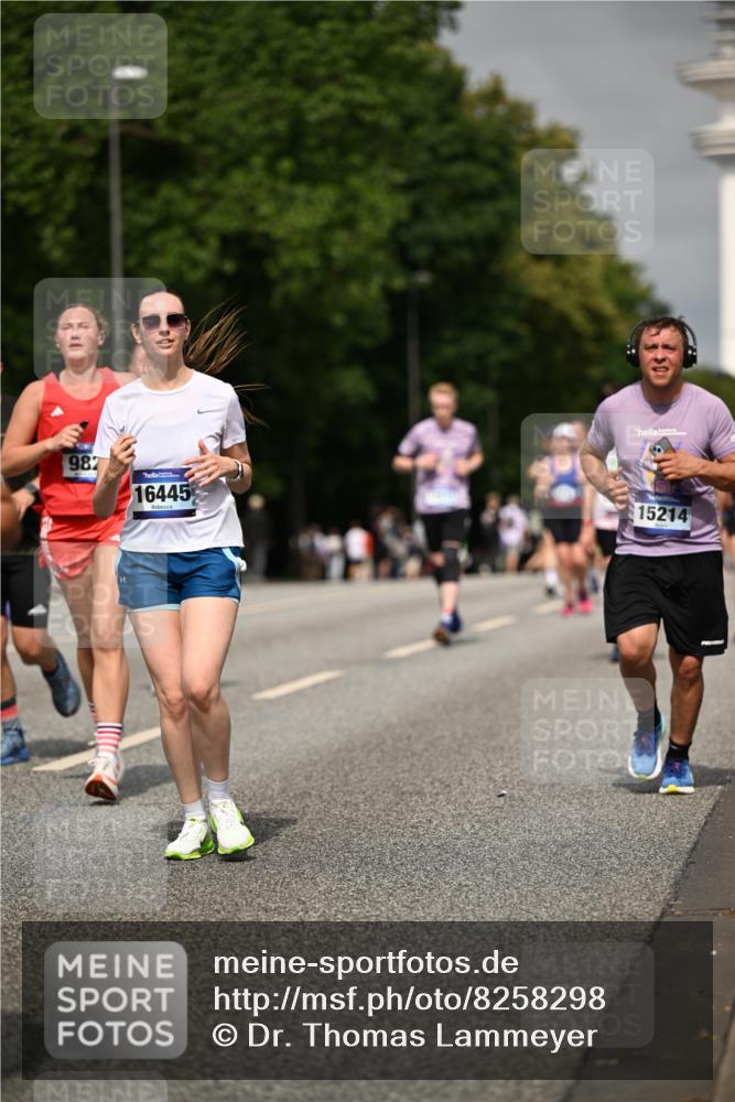 29.06.2025 - hella hamburg halbmarathon Dr. Thomas Lammeyer http://msf.ph/oto/8258298 29.06.2025 10:14:37 Kennedybrücke 1052, 1186, 1548, 1781, 5182, 5653, 5806, 7058, 8561, 8685, 9150, 9829 meine-sportfotos.de