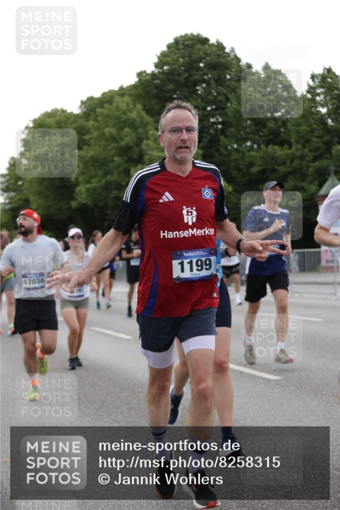 29.06.2025 - hella hamburg halbmarathon Jannik Wohlers http://msf.ph/oto/8258315 29.06.2025 10:32:09 Lombardsbrücke 1199, 1640, 3365, 3653, 3660, 3670, 4857, 5783, 5871, 5941, 6228, 6312, 6315, 7308, 7309, 7468, 7531, 7633, 7702, 7749, 7750, 8127, 8303, 8625, 8840, 8914, 8993, 9010, 9188, 9706, 9765, 10002, 10013, 10048, 10203, 10277, 10354, 10470, 10624, 10770, 11205, 11248, 11972, 12443, 12470, 12864, 13335, 13423, 14159, 14301, 14788, 14888, 15071, 15086, 15088, 15147, 15171, 15364, 15569, 15847, 15997, 16129, 16187, 16898, 16999, 17167, 18069, 18706 meine-sportfotos.de