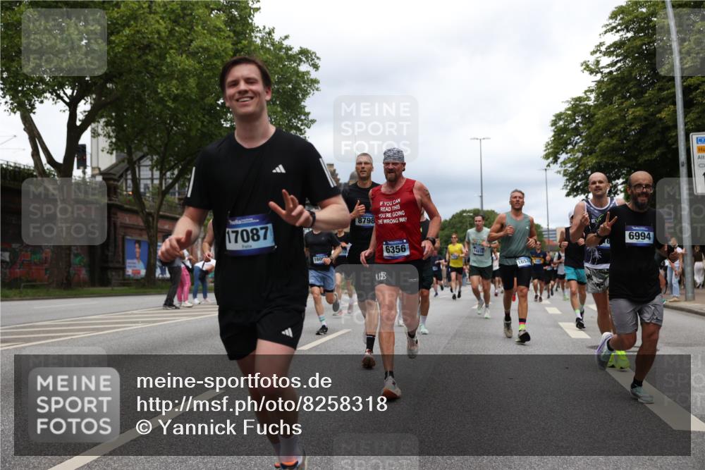 29.06.2025 - hella hamburg halbmarathon Yannick Fuchs http://msf.ph/oto/8258318 29.06.2025 10:48:30 20KM 1327, 1410, 1496, 1815, 2474, 2771, 3041, 3177, 3310, 3791, 3794, 3861, 3898, 3945, 4189, 4231, 6082, 6084, 6356, 6443, 6581, 6723, 6994, 8223, 8449, 8514, 8698, 8772, 8798, 9012, 9060, 9227, 10191, 10192, 10263, 10266, 11499, 11747, 12186, 12213, 12362, 12489, 13297, 13869, 14036, 14592, 14638, 14660, 14818, 14948, 15113, 15156, 15169, 15408, 15524, 15879, 16092, 16574, 16750, 17740, 17765, 18759, 19177 meine-sportfotos.de