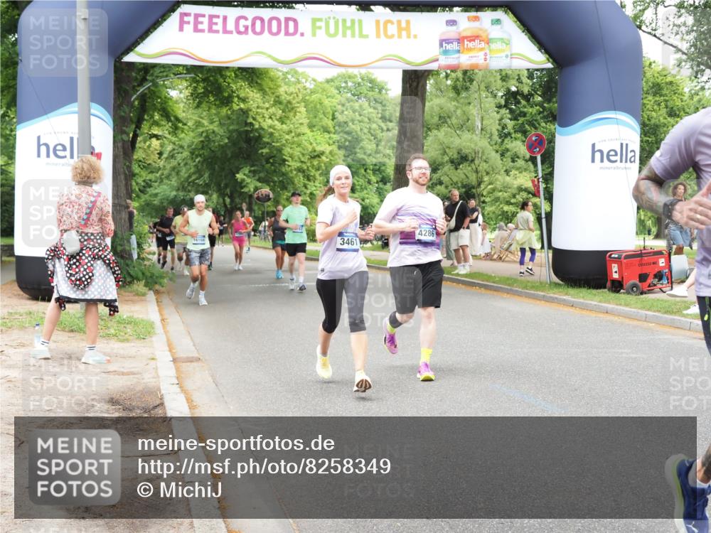 29.06.2025 - hella hamburg halbmarathon MichiJ http://msf.ph/oto/8258349 29.06.2025 10:53:14 Zwischen KM18-KM19 1790, 3461, 4227, 4286, 4322, 13173, 15678, 16099, 17077, 17638, 17880, 18261, 18655 meine-sportfotos.de