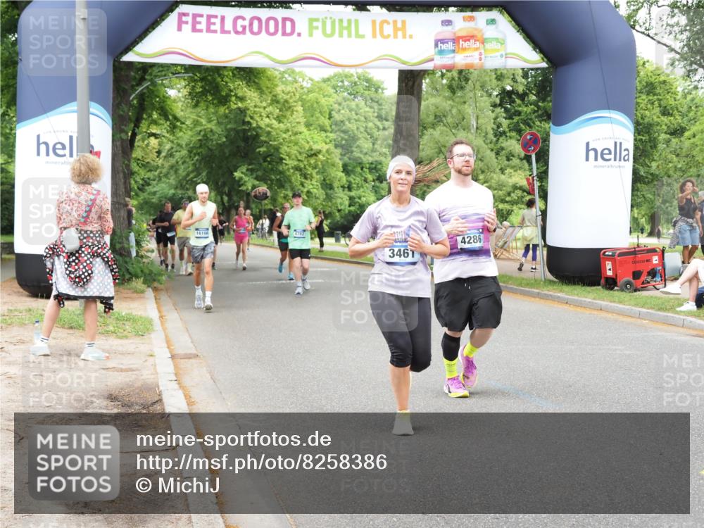 29.06.2025 - hella hamburg halbmarathon MichiJ http://msf.ph/oto/8258386 29.06.2025 10:53:15 Zwischen KM18-KM19 1790, 3461, 4227, 4286, 4322, 4782, 15678, 16099, 17638, 17880, 18261, 18655 meine-sportfotos.de