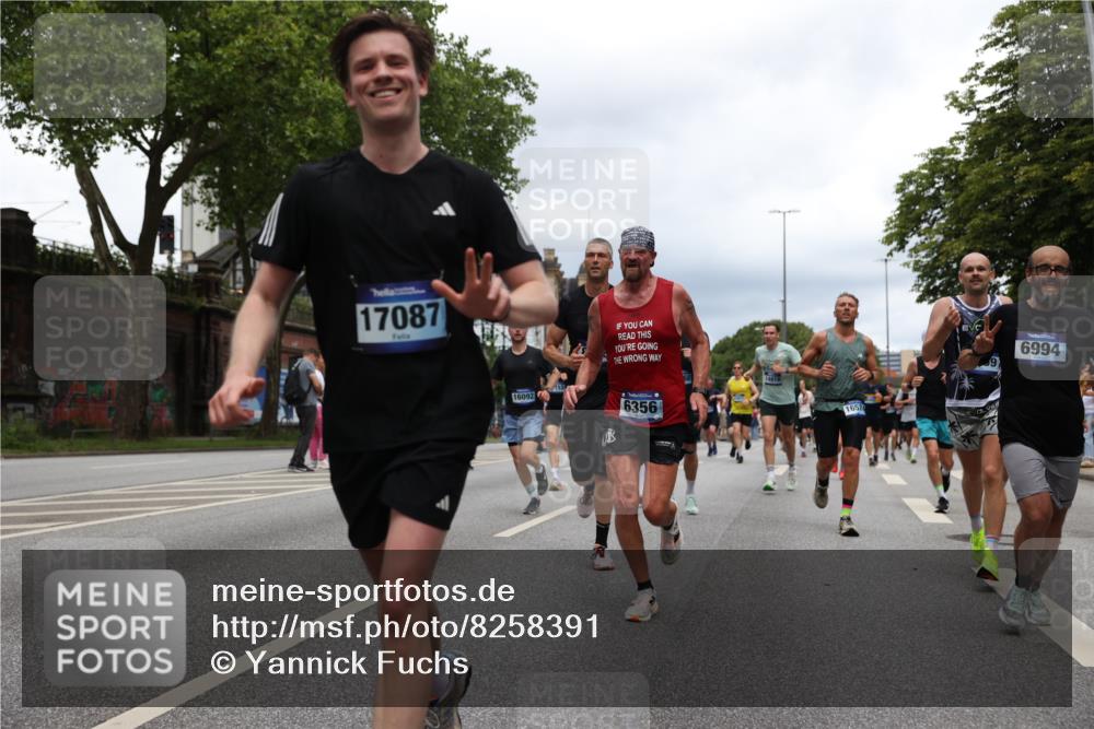 29.06.2025 - hella hamburg halbmarathon Yannick Fuchs http://msf.ph/oto/8258391 29.06.2025 10:48:30 20KM 1327, 1410, 1496, 1815, 2474, 2771, 3041, 3177, 3310, 3791, 3794, 3861, 3898, 3945, 4189, 4231, 6082, 6084, 6356, 6443, 6581, 6723, 6994, 8223, 8449, 8514, 8698, 8772, 8798, 9012, 9060, 9227, 10191, 10192, 10263, 10266, 11499, 11747, 12186, 12213, 12362, 12489, 13297, 13869, 14036, 14592, 14638, 14660, 14818, 14948, 15113, 15156, 15169, 15408, 15524, 15879, 16092, 16574, 16750, 17740, 17765, 18759, 19177 meine-sportfotos.de