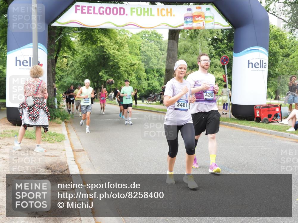 29.06.2025 - hella hamburg halbmarathon MichiJ http://msf.ph/oto/8258400 29.06.2025 10:53:15 Zwischen KM18-KM19 1790, 3461, 4227, 4286, 4322, 4782, 15678, 16099, 17638, 17880, 18261, 18655 meine-sportfotos.de