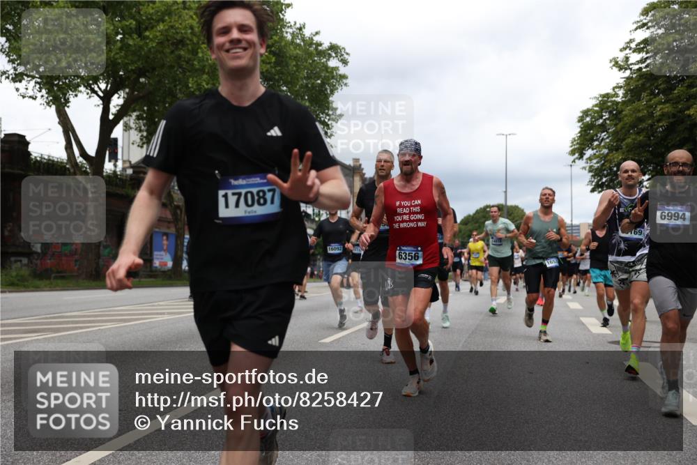 29.06.2025 - hella hamburg halbmarathon Yannick Fuchs http://msf.ph/oto/8258427 29.06.2025 10:48:30 20KM 1327, 1410, 1496, 1815, 2474, 2771, 3041, 3177, 3310, 3791, 3794, 3861, 3898, 3945, 4189, 4231, 6082, 6084, 6356, 6443, 6581, 6723, 6994, 8223, 8449, 8514, 8698, 8772, 8798, 9012, 9060, 9227, 10191, 10192, 10263, 10266, 11499, 11747, 12186, 12213, 12362, 12489, 13297, 13869, 14036, 14592, 14638, 14660, 14818, 14948, 15113, 15156, 15169, 15408, 15524, 15879, 16092, 16574, 16750, 17740, 17765, 18759, 19177 meine-sportfotos.de