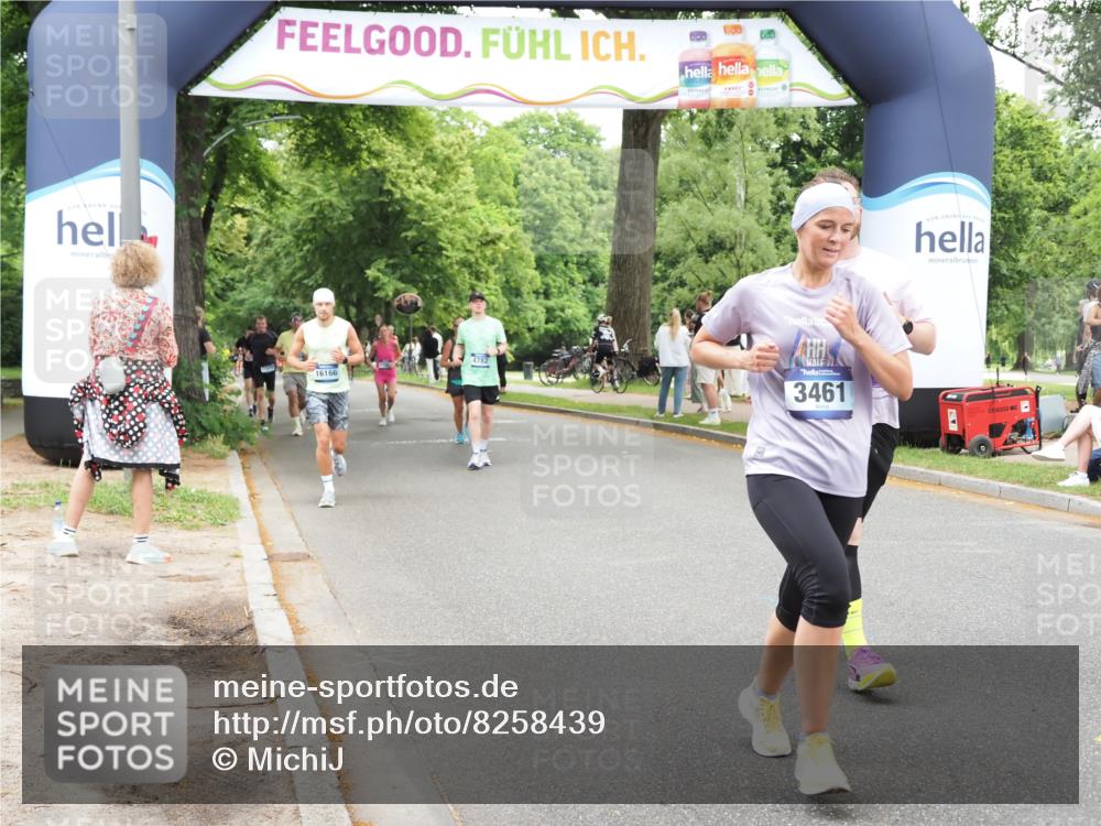 29.06.2025 - hella hamburg halbmarathon MichiJ http://msf.ph/oto/8258439 29.06.2025 10:53:15 Zwischen KM18-KM19 1790, 3461, 4227, 4286, 4322, 4782, 15678, 16099, 17638, 17880, 18261, 18655 meine-sportfotos.de