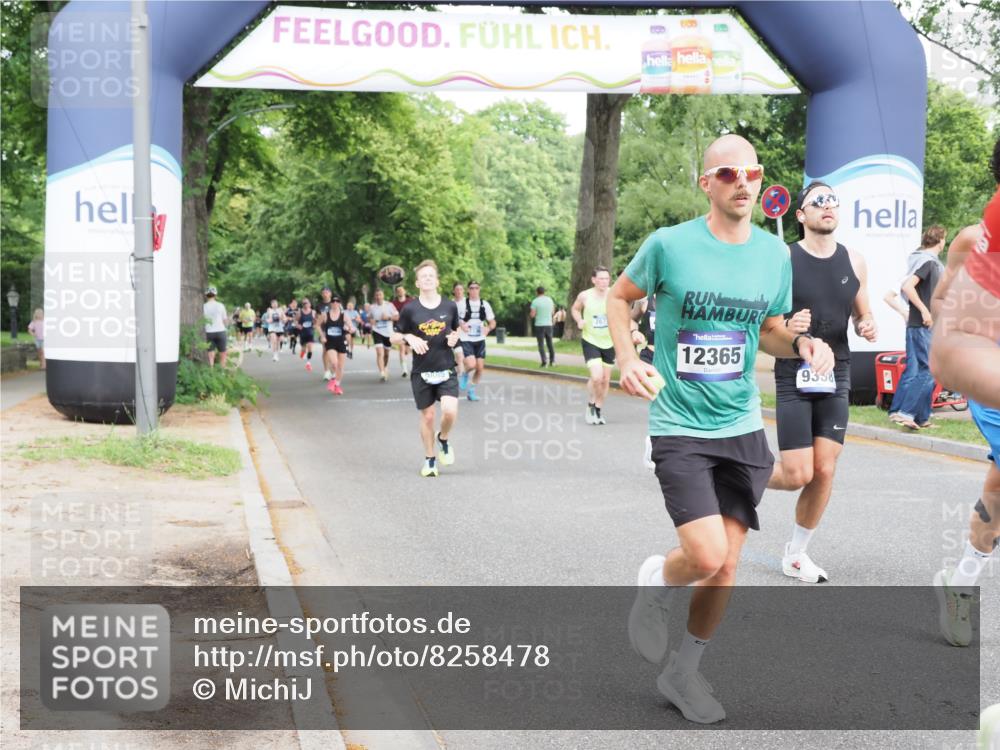 29.06.2025 - hella hamburg halbmarathon MichiJ http://msf.ph/oto/8258478 29.06.2025 10:29:39 Zwischen KM18-KM19 2675, 4380, 4634, 5007, 5014, 8074, 9358, 9885, 10978, 11062, 11922, 12365, 14555, 15164, 16599, 16816, 18399 meine-sportfotos.de