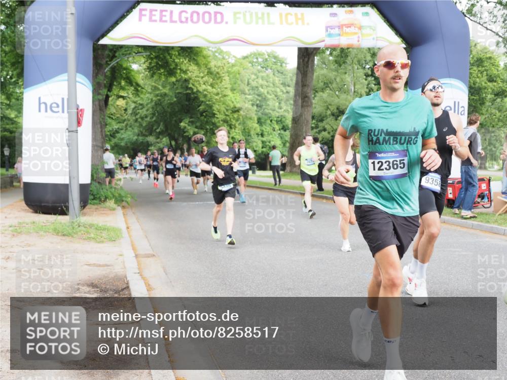 29.06.2025 - hella hamburg halbmarathon MichiJ http://msf.ph/oto/8258517 29.06.2025 10:29:39 Zwischen KM18-KM19 2675, 4380, 4634, 5007, 5014, 8074, 9358, 9885, 10978, 11062, 11922, 12365, 14555, 15164, 16599, 16816, 18399 meine-sportfotos.de