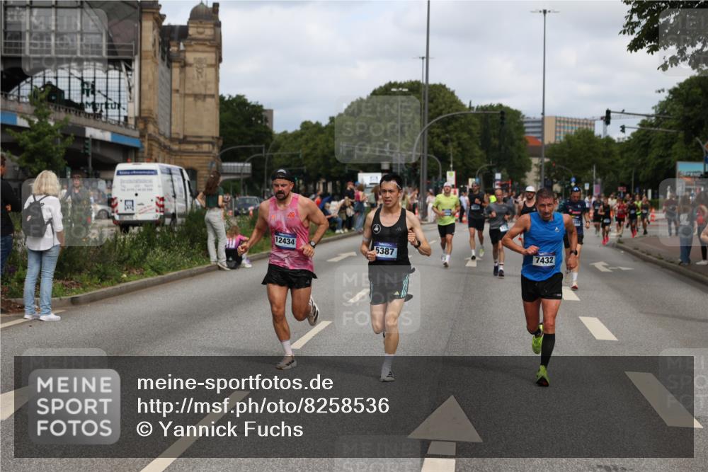 29.06.2025 - hella hamburg halbmarathon Yannick Fuchs http://msf.ph/oto/8258536 29.06.2025 10:36:05 20KM 1570, 1763, 1800, 2579, 2675, 4893, 5387, 5987, 6550, 7092, 7432, 8358, 9547, 9815, 9885, 10894, 11417, 12434, 12588, 13714, 13876, 14346, 14899, 15351, 16084, 16816, 17032, 17100, 17159, 17182, 17882, 18442, 18491, 18509, 18764, 18802 meine-sportfotos.de