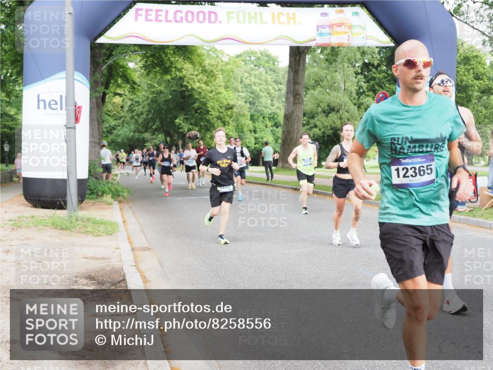 29.06.2025 - hella hamburg halbmarathon MichiJ http://msf.ph/oto/8258556 29.06.2025 10:29:39 Zwischen KM18-KM19 2675, 4380, 4634, 5007, 5014, 8074, 9358, 9885, 10978, 11062, 11922, 12365, 14555, 15164, 16599, 16816, 18399 meine-sportfotos.de
