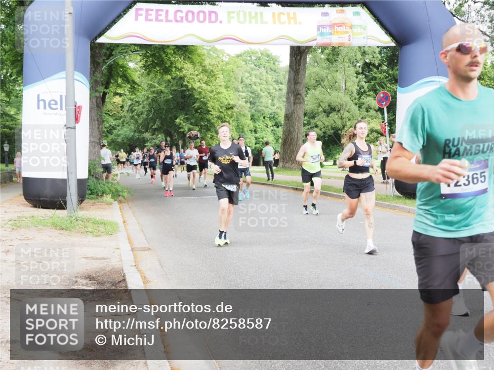29.06.2025 - hella hamburg halbmarathon MichiJ http://msf.ph/oto/8258587 29.06.2025 10:29:39 Zwischen KM18-KM19 2675, 4380, 4634, 5007, 5014, 8074, 9358, 9885, 10978, 11062, 11922, 12365, 14555, 15164, 16599, 16816, 18399 meine-sportfotos.de