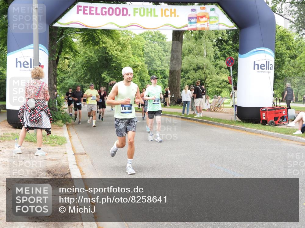 29.06.2025 - hella hamburg halbmarathon MichiJ http://msf.ph/oto/8258641 29.06.2025 10:53:17 Zwischen KM18-KM19 1790, 3461, 4286, 4322, 4782, 7485, 15678, 16099, 16166, 17638, 17880, 18261, 18655 meine-sportfotos.de
