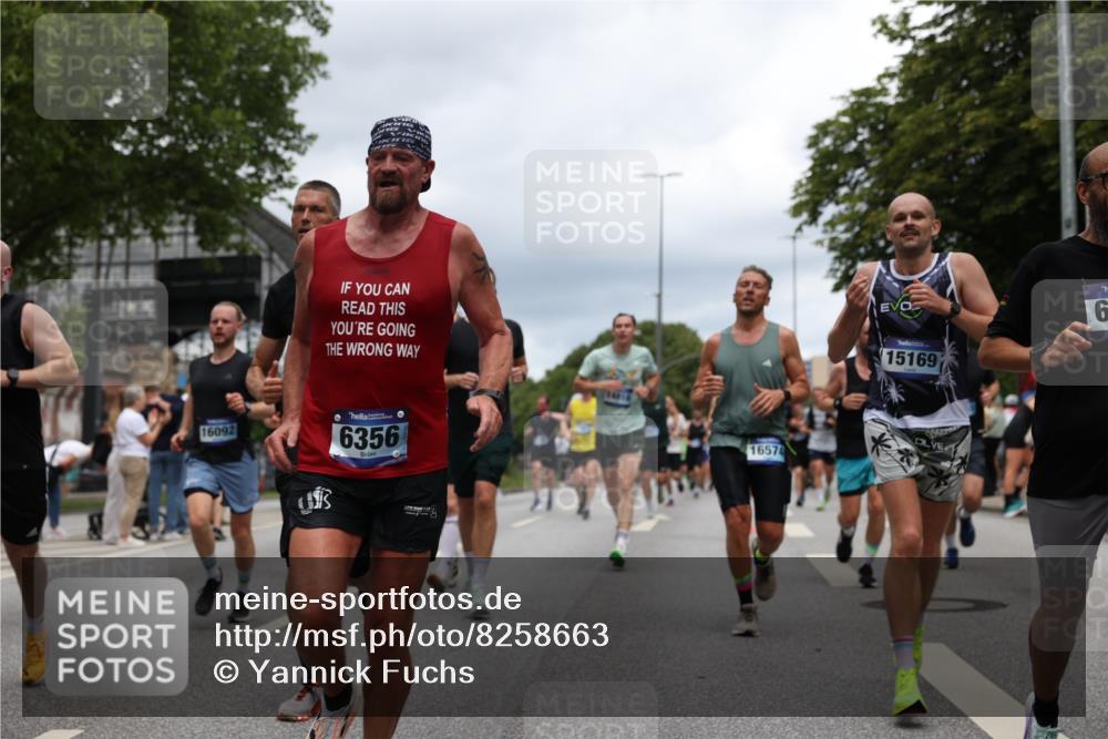 29.06.2025 - hella hamburg halbmarathon Yannick Fuchs http://msf.ph/oto/8258663 29.06.2025 10:48:30 20KM 1327, 1410, 1496, 1815, 2474, 2771, 3041, 3177, 3310, 3791, 3794, 3861, 3898, 3945, 4189, 4231, 6082, 6084, 6356, 6443, 6581, 6723, 6994, 8223, 8449, 8514, 8698, 8772, 8798, 9012, 9060, 9227, 10191, 10192, 10263, 10266, 11499, 11747, 12186, 12213, 12362, 12489, 13297, 13869, 14036, 14592, 14638, 14660, 14818, 14948, 15113, 15156, 15169, 15408, 15524, 15879, 16092, 16574, 16750, 17740, 17765, 18759, 19177 meine-sportfotos.de