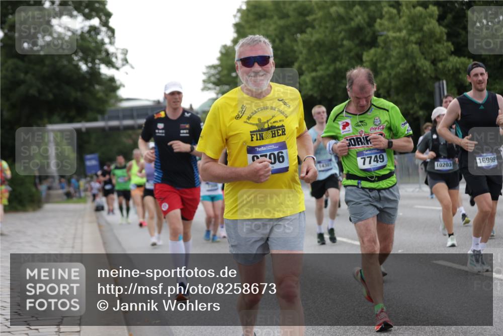 29.06.2025 - hella hamburg halbmarathon Jannik Wohlers http://msf.ph/oto/8258673 29.06.2025 10:32:13 Lombardsbrücke 1199, 1640, 2059, 3653, 3660, 3670, 4446, 5783, 5871, 5941, 6228, 6312, 6315, 7308, 7309, 7387, 7468, 7531, 7633, 7702, 7749, 7750, 8303, 8625, 8840, 9010, 9188, 10002, 10013, 10048, 10203, 10277, 10354, 10470, 10624, 10770, 11076, 11205, 11248, 12470, 12864, 13335, 14159, 14301, 14788, 14888, 15071, 15086, 15088, 15147, 15171, 15569, 15847, 15997, 16129, 16187, 16898, 16999, 17041, 17167, 18069, 18706, 18927, 19156 meine-sportfotos.de