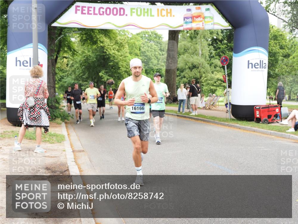 29.06.2025 - hella hamburg halbmarathon MichiJ http://msf.ph/oto/8258742 29.06.2025 10:53:17 Zwischen KM18-KM19 1790, 3461, 4286, 4322, 4782, 7485, 15678, 16099, 16166, 17638, 17880, 18261, 18655 meine-sportfotos.de