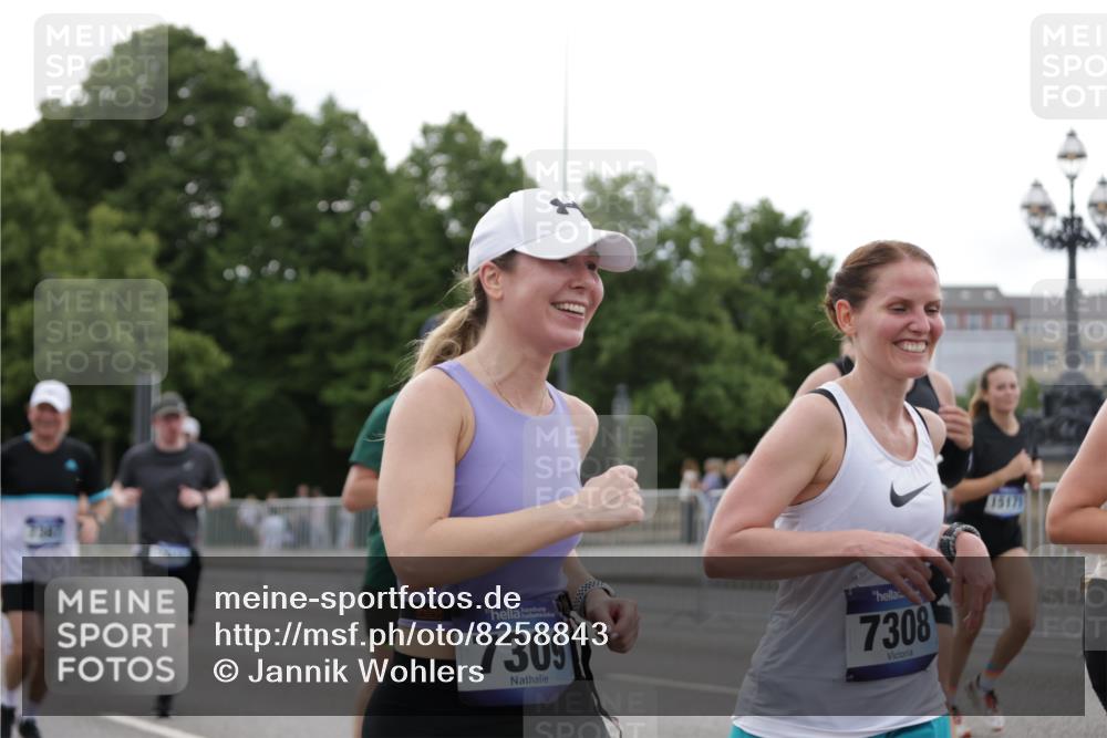 29.06.2025 - hella hamburg halbmarathon Jannik Wohlers http://msf.ph/oto/8258843 29.06.2025 10:32:19 Lombardsbrücke 1199, 1237, 2059, 3422, 3660, 3670, 3753, 4446, 5783, 5871, 6228, 7308, 7309, 7387, 7531, 7633, 7749, 7750, 9010, 9188, 10013, 10048, 10203, 10277, 10354, 10470, 10624, 10770, 11076, 11248, 12470, 12508, 13335, 14301, 15071, 15171, 15847, 15997, 16129, 16187, 16502, 16898, 16999, 17041, 17102, 17167, 17508, 18069, 18502, 18706, 18927, 19156 meine-sportfotos.de