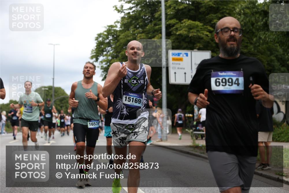 29.06.2025 - hella hamburg halbmarathon Yannick Fuchs http://msf.ph/oto/8258873 29.06.2025 10:48:31 20KM 1327, 1410, 1496, 1815, 2474, 2771, 3041, 3177, 3310, 3791, 3794, 3861, 3945, 4189, 4231, 4938, 6082, 6084, 6356, 6443, 6581, 6723, 6994, 8223, 8449, 8514, 8698, 8772, 8798, 9012, 9060, 9227, 10191, 10192, 10263, 10266, 11333, 11499, 11747, 12186, 12362, 12489, 13297, 13869, 14036, 14175, 14592, 14638, 14660, 14818, 14948, 15113, 15156, 15169, 15408, 15524, 15879, 16092, 16574, 16750, 17740, 17765, 19177 meine-sportfotos.de