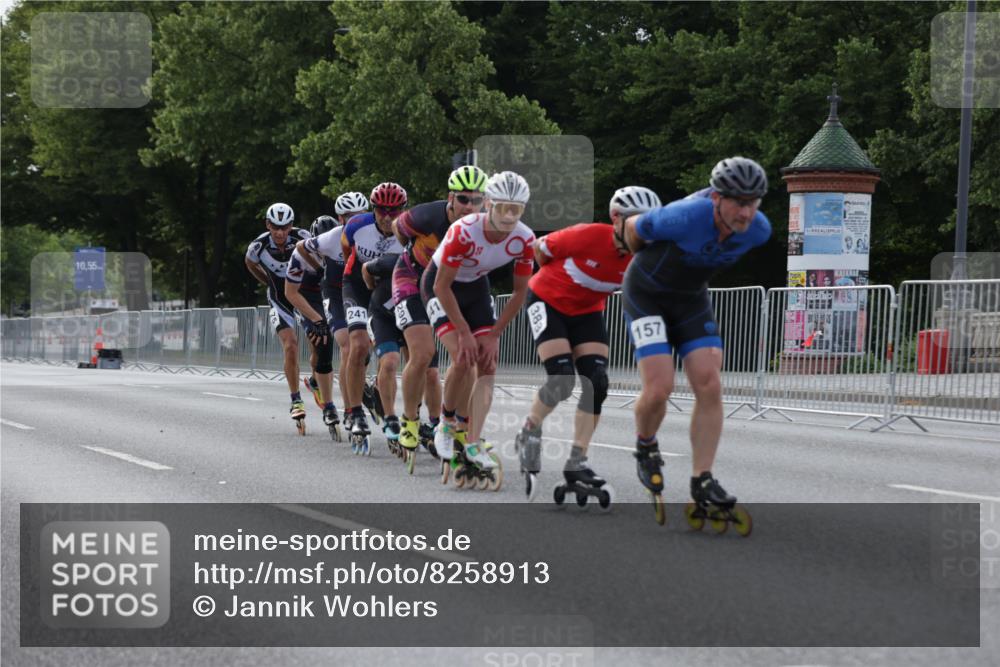 29.06.2025 - hella hamburg halbmarathon Jannik Wohlers http://msf.ph/oto/8258913 29.06.2025 08:49:25 Lombardsbrücke  meine-sportfotos.de