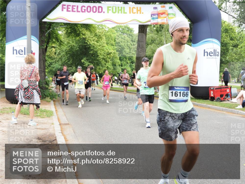 29.06.2025 - hella hamburg halbmarathon MichiJ http://msf.ph/oto/8258922 29.06.2025 10:53:18 Zwischen KM18-KM19 1790, 3461, 4286, 4782, 7485, 16099, 16166, 17638, 17880, 18261 meine-sportfotos.de