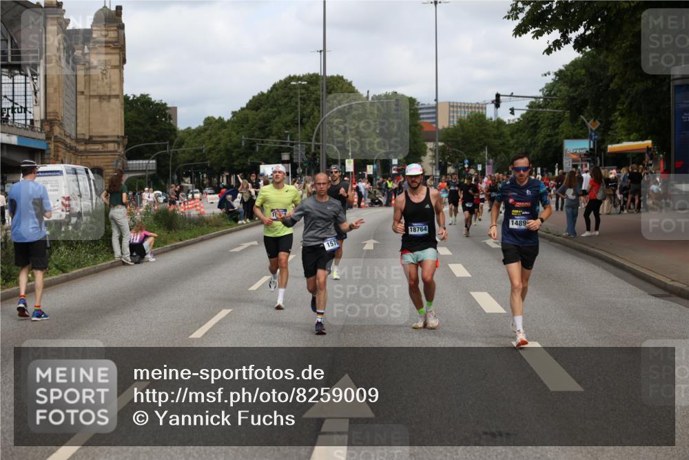 29.06.2025 - hella hamburg halbmarathon Yannick Fuchs http://msf.ph/oto/8259009 29.06.2025 10:36:08 20KM 1570, 1763, 1800, 2579, 2675, 5387, 5987, 6550, 6593, 7092, 7432, 8358, 9815, 10894, 11417, 12434, 12588, 13714, 13876, 14346, 14899, 15521, 16084, 17032, 17159, 17182, 17882, 18442, 18491, 18509, 18764, 18772, 18802 meine-sportfotos.de
