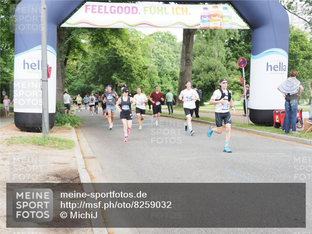 29.06.2025 - hella hamburg halbmarathon MichiJ http://msf.ph/oto/8259032 29.06.2025 10:29:42 Zwischen KM18-KM19 1136, 2675, 4380, 6901, 9358, 9885, 10978, 11062, 12365, 14555, 15164, 16816, 17182, 18045, 18399 meine-sportfotos.de