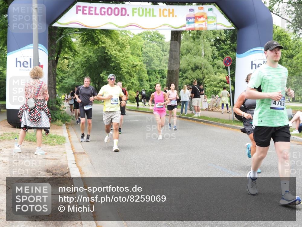 29.06.2025 - hella hamburg halbmarathon MichiJ http://msf.ph/oto/8259069 29.06.2025 10:53:20 Zwischen KM18-KM19 1790, 3461, 4286, 4782, 5869, 7485, 11191, 11523, 16099, 16166, 16602, 17569, 18261 meine-sportfotos.de