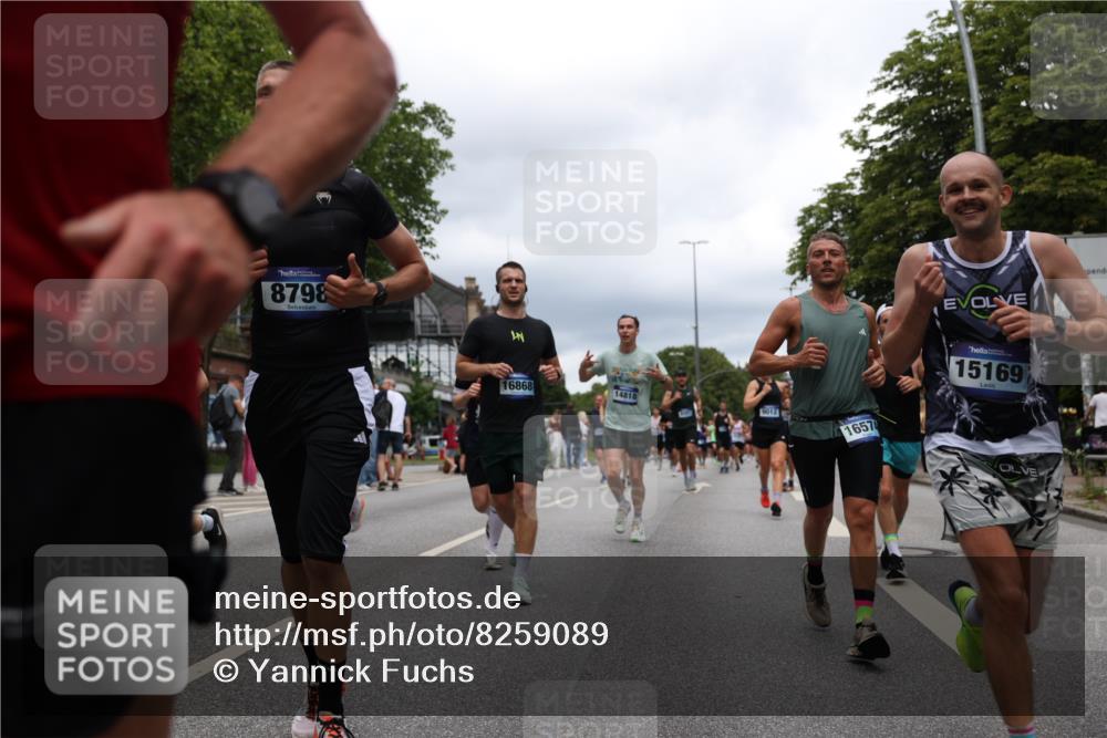 29.06.2025 - hella hamburg halbmarathon Yannick Fuchs http://msf.ph/oto/8259089 29.06.2025 10:48:31 20KM 1327, 1410, 1496, 1815, 2474, 2771, 3041, 3177, 3310, 3791, 3794, 3861, 3945, 4189, 4231, 4938, 6082, 6084, 6356, 6443, 6581, 6723, 6994, 8223, 8449, 8514, 8698, 8772, 8798, 9012, 9060, 9227, 10191, 10192, 10263, 10266, 11333, 11499, 11747, 12186, 12362, 12489, 13297, 13869, 14036, 14175, 14592, 14638, 14660, 14818, 14948, 15113, 15156, 15169, 15408, 15524, 15879, 16092, 16574, 16750, 17740, 17765, 19177 meine-sportfotos.de
