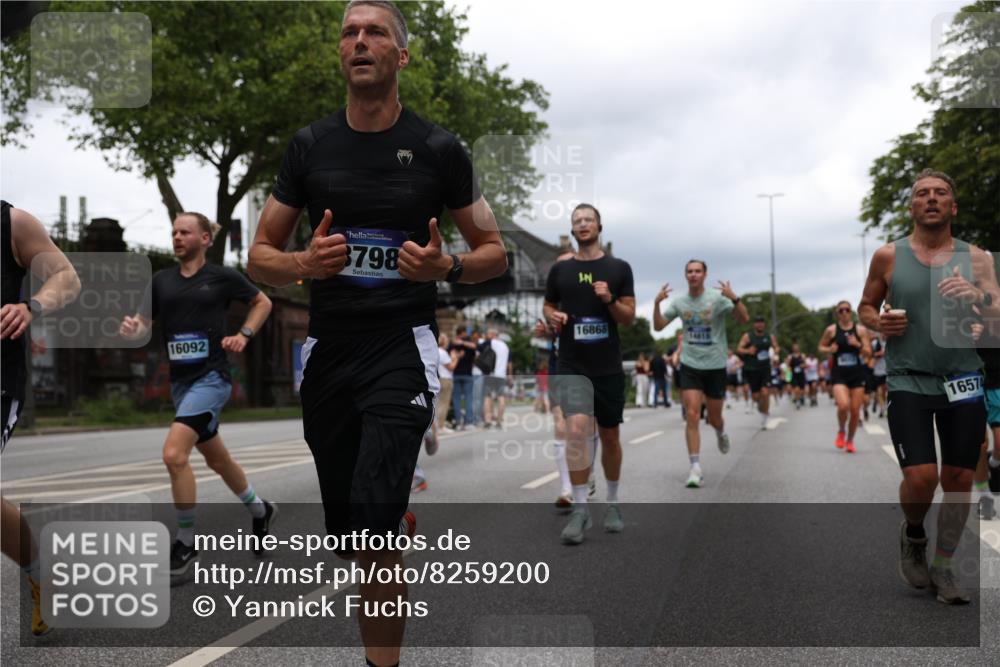 29.06.2025 - hella hamburg halbmarathon Yannick Fuchs http://msf.ph/oto/8259200 29.06.2025 10:48:31 20KM 1327, 1410, 1496, 1815, 2474, 2771, 3041, 3177, 3310, 3791, 3794, 3861, 3945, 4189, 4231, 4938, 6082, 6084, 6356, 6443, 6581, 6723, 6994, 8223, 8449, 8514, 8698, 8772, 8798, 9012, 9060, 9227, 10191, 10192, 10263, 10266, 11333, 11499, 11747, 12186, 12362, 12489, 13297, 13869, 14036, 14175, 14592, 14638, 14660, 14818, 14948, 15113, 15156, 15169, 15408, 15524, 15879, 16092, 16574, 16750, 17740, 17765, 19177 meine-sportfotos.de