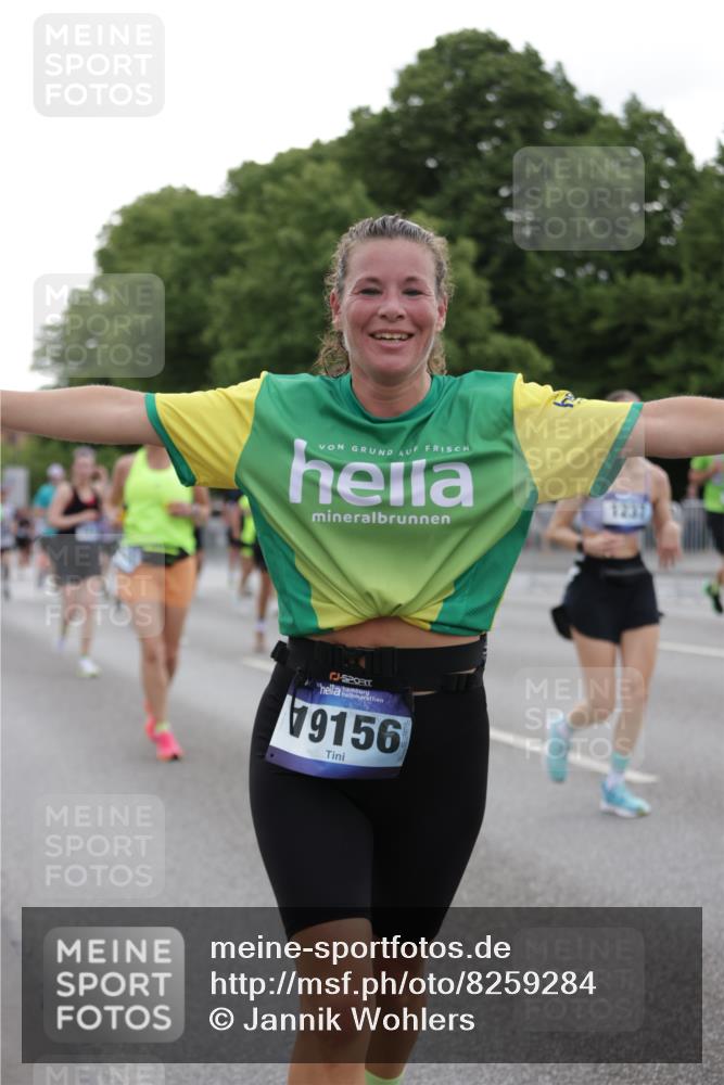 29.06.2025 - hella hamburg halbmarathon Jannik Wohlers http://msf.ph/oto/8259284 29.06.2025 10:32:23 Lombardsbrücke 1078, 1237, 1732, 2059, 2276, 3422, 3660, 3670, 3708, 3753, 4446, 6040, 6861, 7308, 7309, 7387, 7531, 7633, 7749, 7750, 8170, 8839, 9010, 9034, 9188, 9542, 10013, 10048, 10203, 10277, 10470, 10770, 11076, 11248, 11756, 12423, 12424, 12470, 12508, 12907, 13789, 14301, 14347, 15171, 15997, 16129, 16502, 16702, 16898, 16999, 17041, 17102, 17167, 17508, 17664, 18069, 18502, 18706, 18927, 19156 meine-sportfotos.de