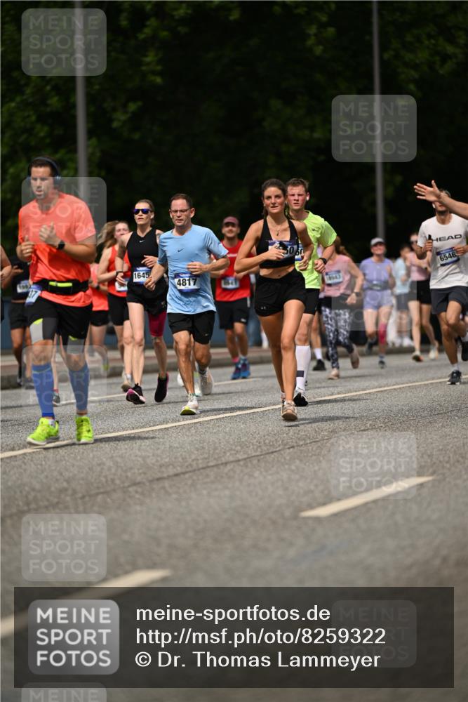 29.06.2025 - hella hamburg halbmarathon Dr. Thomas Lammeyer http://msf.ph/oto/8259322 29.06.2025 10:35:11 Kennedybrücke 1059, 1097, 1472, 1547, 1773, 1979, 2414, 2505, 2754, 2755, 2914, 3131, 3281, 3443, 4561, 4817, 5437, 5943, 6057, 6078, 6195, 6546, 6616, 6725, 6787, 7351, 7604, 7772, 8050, 8812, 8941, 9937, 10586, 10989 meine-sportfotos.de