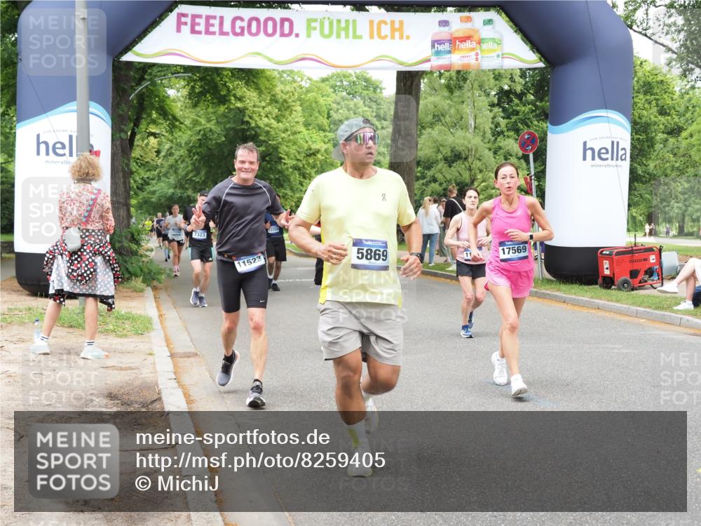 29.06.2025 - hella hamburg halbmarathon MichiJ http://msf.ph/oto/8259405 29.06.2025 10:53:22 Zwischen KM18-KM19 2142, 4286, 4782, 5869, 7323, 7485, 11191, 11523, 16166, 16602, 17569 meine-sportfotos.de