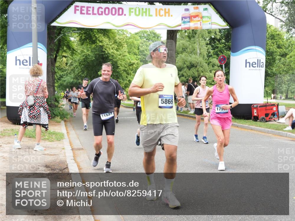 29.06.2025 - hella hamburg halbmarathon MichiJ http://msf.ph/oto/8259417 29.06.2025 10:53:22 Zwischen KM18-KM19 2142, 4286, 4782, 5869, 7323, 7485, 11191, 11523, 16166, 16602, 17569 meine-sportfotos.de