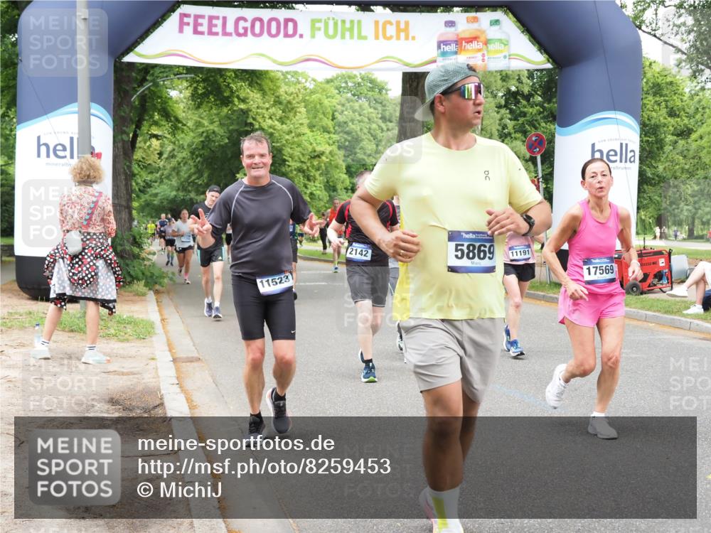 29.06.2025 - hella hamburg halbmarathon MichiJ http://msf.ph/oto/8259453 29.06.2025 10:53:22 Zwischen KM18-KM19 2142, 4286, 4782, 5869, 7323, 7485, 11191, 11523, 16166, 16602, 17569 meine-sportfotos.de
