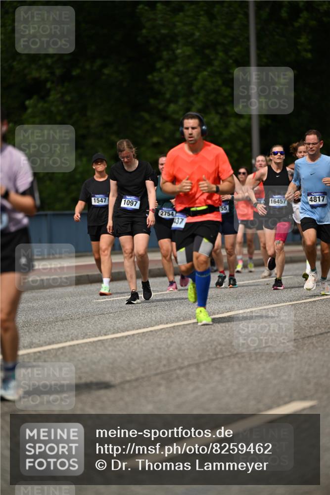 29.06.2025 - hella hamburg halbmarathon Dr. Thomas Lammeyer http://msf.ph/oto/8259462 29.06.2025 10:35:12 Kennedybrücke 1059, 1097, 1472, 1547, 1773, 1979, 2414, 2754, 2755, 2914, 3131, 3281, 3443, 4561, 4817, 5437, 5943, 6057, 6078, 6195, 6546, 6616, 6725, 6787, 7351, 7604, 7772, 8050, 8812, 8941, 9937, 10586 meine-sportfotos.de