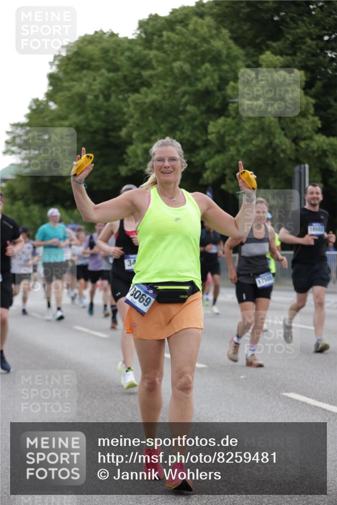 29.06.2025 - hella hamburg halbmarathon Jannik Wohlers http://msf.ph/oto/8259481 29.06.2025 10:32:25 Lombardsbrücke 1078, 1237, 1732, 2059, 2276, 3422, 3660, 3670, 3708, 3753, 4446, 4555, 6040, 6861, 7308, 7309, 7387, 7531, 7749, 7750, 8170, 8839, 9010, 9034, 9188, 9471, 9542, 9768, 10013, 10048, 10203, 10277, 10470, 10770, 11076, 11248, 11756, 12423, 12424, 12470, 12508, 12907, 13789, 14301, 14347, 15171, 15997, 16129, 16502, 16702, 16898, 16999, 17041, 17102, 17157, 17167, 17317, 17508, 17664, 18502, 18706, 18927, 19156, 19213 meine-sportfotos.de