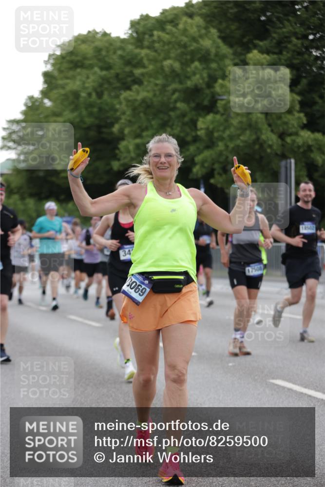 29.06.2025 - hella hamburg halbmarathon Jannik Wohlers http://msf.ph/oto/8259500 29.06.2025 10:32:25 Lombardsbrücke 1078, 1237, 1732, 2059, 2276, 3422, 3660, 3670, 3708, 3753, 4446, 4555, 6040, 6861, 7308, 7309, 7387, 7531, 7749, 7750, 8170, 8839, 9010, 9034, 9188, 9471, 9542, 9768, 10013, 10048, 10203, 10277, 10470, 10770, 11076, 11248, 11756, 12423, 12424, 12470, 12508, 12907, 13789, 14301, 14347, 15171, 15997, 16129, 16502, 16702, 16898, 16999, 17041, 17102, 17157, 17167, 17317, 17508, 17664, 18502, 18706, 18927, 19156, 19213 meine-sportfotos.de