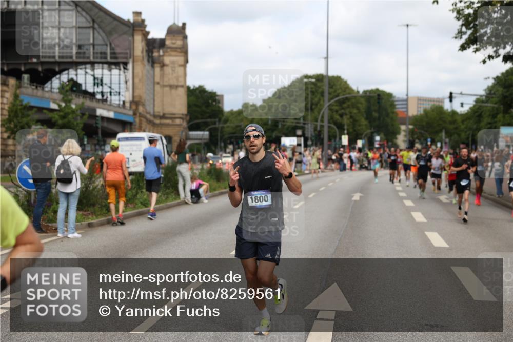 29.06.2025 - hella hamburg halbmarathon Yannick Fuchs http://msf.ph/oto/8259561 29.06.2025 10:36:12 20KM 1570, 1763, 1800, 2675, 5387, 5987, 6593, 7092, 7432, 8358, 9815, 10415, 10894, 11417, 12434, 12588, 13714, 13876, 14346, 14899, 15521, 15935, 16084, 17159, 17182, 17882, 18442, 18491, 18509, 18764, 18772, 18802, 19046 meine-sportfotos.de