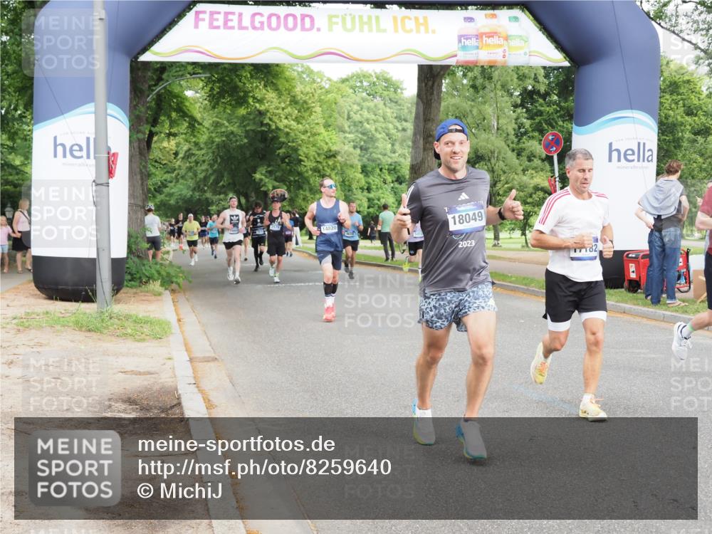 29.06.2025 - hella hamburg halbmarathon MichiJ http://msf.ph/oto/8259640 29.06.2025 10:29:45 Zwischen KM18-KM19 1136, 2675, 4380, 6901, 9358, 9755, 9885, 10978, 12365, 14555, 15164, 17182, 18045, 18049, 18399 meine-sportfotos.de