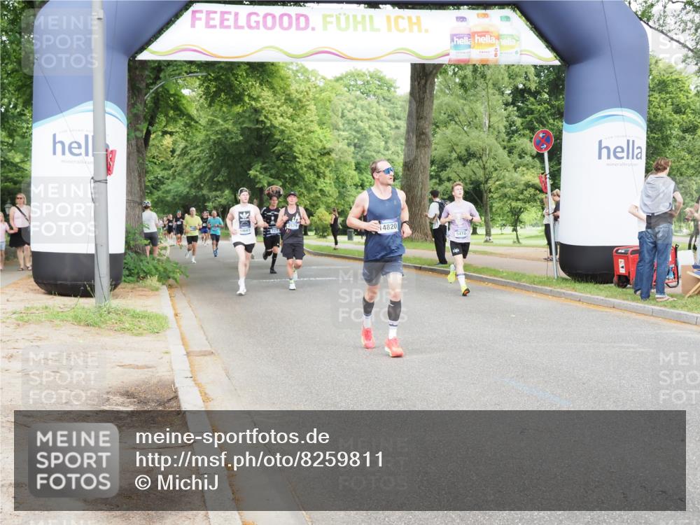 29.06.2025 - hella hamburg halbmarathon MichiJ http://msf.ph/oto/8259811 29.06.2025 10:29:46 Zwischen KM18-KM19 1136, 2675, 4380, 6901, 9755, 9885, 12365, 14820, 17182, 18045, 18049 meine-sportfotos.de