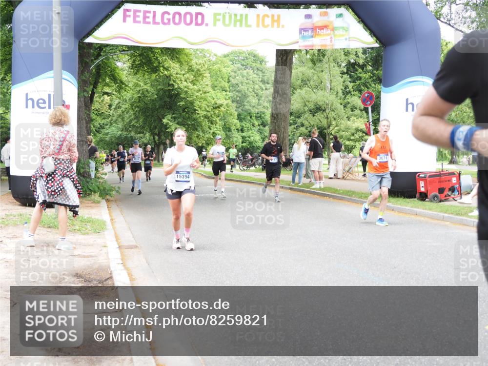 29.06.2025 - hella hamburg halbmarathon MichiJ http://msf.ph/oto/8259821 29.06.2025 10:53:27 Zwischen KM18-KM19 2142, 3071, 5869, 7323, 11191, 11523, 12255, 15394, 16602, 17569 meine-sportfotos.de