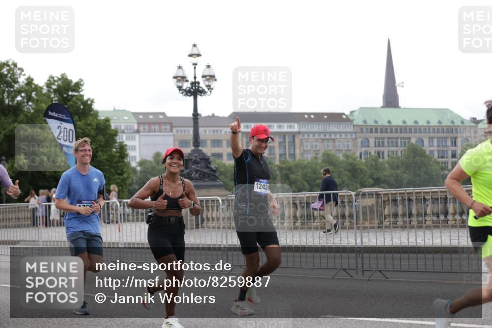 29.06.2025 - hella hamburg halbmarathon Jannik Wohlers http://msf.ph/oto/8259887 29.06.2025 10:32:31 Lombardsbrücke 1078, 1237, 1732, 2059, 2276, 2959, 3391, 3422, 3708, 3753, 4030, 4096, 4446, 4555, 5110, 6040, 6861, 7387, 7982, 8170, 8839, 9034, 9143, 9471, 9542, 9768, 11076, 11260, 11756, 12423, 12424, 12508, 12907, 13789, 14305, 14347, 14743, 16502, 16702, 17041, 17102, 17157, 17317, 17417, 17508, 17664, 18191, 18409, 18502, 18927, 19156, 19213 meine-sportfotos.de