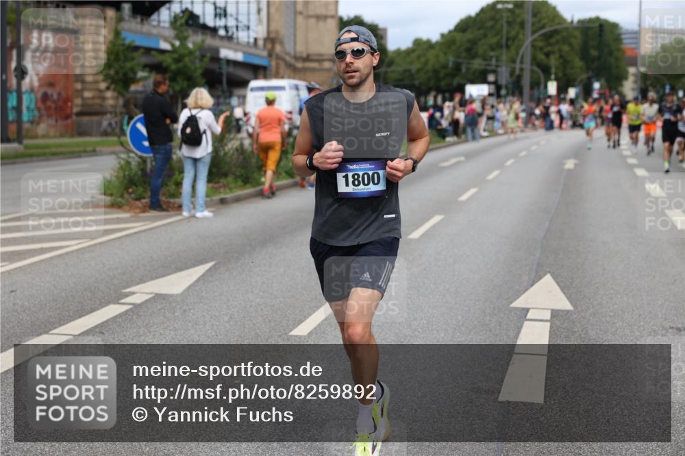 29.06.2025 - hella hamburg halbmarathon Yannick Fuchs http://msf.ph/oto/8259892 29.06.2025 10:36:13 20KM 1441, 1570, 1763, 1800, 2675, 5387, 5987, 6593, 7092, 7432, 8358, 9815, 10415, 10894, 11417, 12434, 12588, 13714, 13876, 14346, 14899, 15521, 15935, 16084, 17159, 17182, 17882, 18442, 18491, 18509, 18764, 18772, 18802, 19046 meine-sportfotos.de