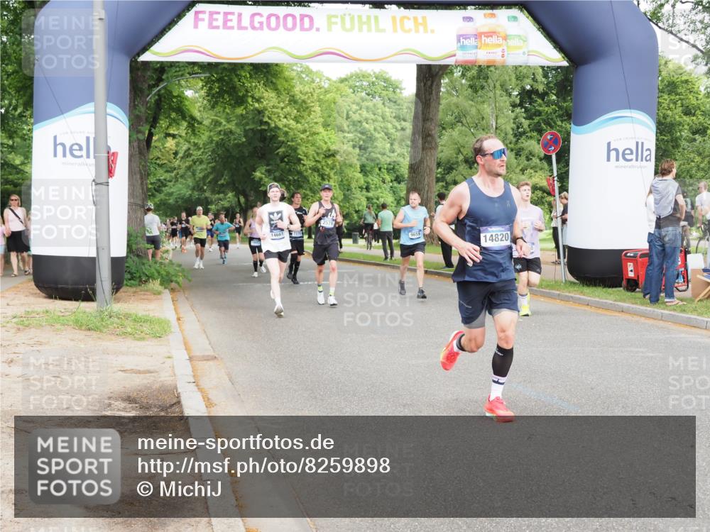 29.06.2025 - hella hamburg halbmarathon MichiJ http://msf.ph/oto/8259898 29.06.2025 10:29:47 Zwischen KM18-KM19 1136, 2675, 5410, 6901, 9659, 9755, 14661, 14820, 17182, 18045, 18049 meine-sportfotos.de