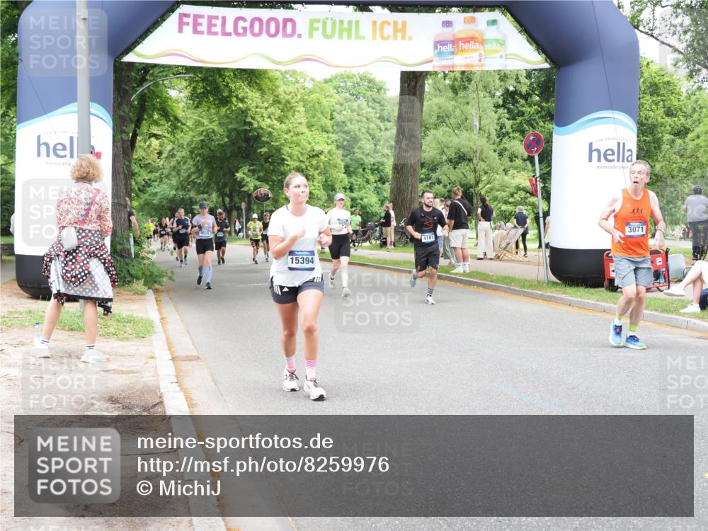 29.06.2025 - hella hamburg halbmarathon MichiJ http://msf.ph/oto/8259976 29.06.2025 10:53:28 Zwischen KM18-KM19 2142, 3071, 4187, 5869, 7323, 11191, 12255, 15394, 16602 meine-sportfotos.de