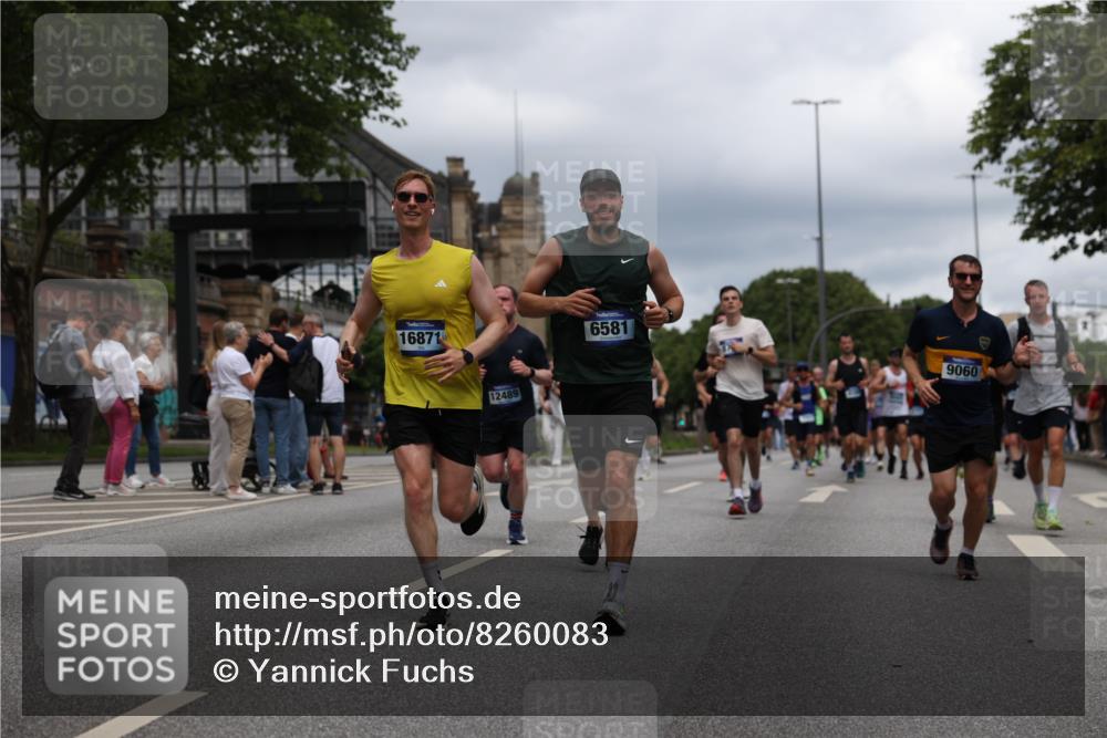29.06.2025 - hella hamburg halbmarathon Yannick Fuchs http://msf.ph/oto/8260083 29.06.2025 10:48:34 20KM 1125, 1327, 1410, 1496, 1815, 2474, 2561, 2771, 2884, 3041, 3177, 3791, 3794, 3861, 3945, 4189, 4231, 4938, 5319, 6082, 6084, 6356, 6443, 6581, 6587, 6723, 6994, 8449, 8514, 8698, 8772, 8798, 9012, 9060, 9227, 10191, 10192, 10263, 10266, 11333, 11499, 11747, 11976, 12186, 12362, 12489, 12961, 13297, 13988, 14036, 14175, 14592, 14638, 14660, 14818, 14948, 15113, 15156, 15169, 15389, 15408, 15524, 15879, 16047, 16092, 16574, 17740 meine-sportfotos.de