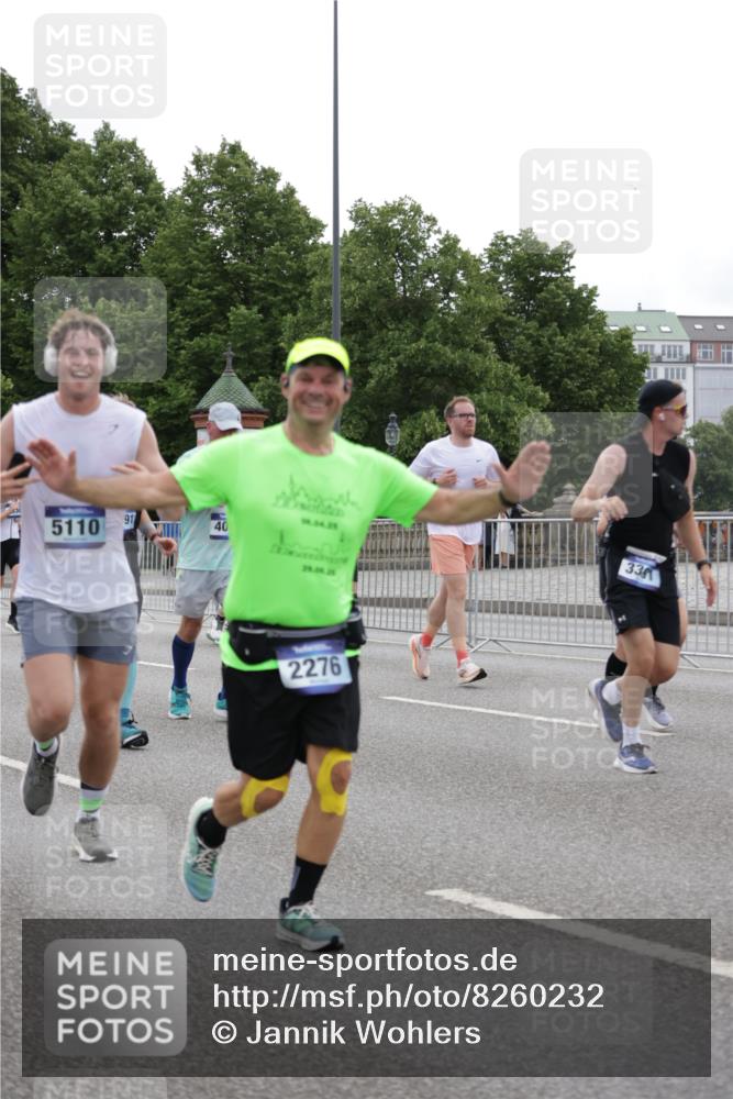 29.06.2025 - hella hamburg halbmarathon Jannik Wohlers http://msf.ph/oto/8260232 29.06.2025 10:32:36 Lombardsbrücke 1078, 1237, 1324, 1732, 2276, 2959, 3391, 3422, 3708, 3753, 3871, 4030, 4096, 4555, 4650, 5110, 5581, 5917, 6040, 6861, 7982, 8170, 8839, 9034, 9143, 9471, 9542, 9768, 11260, 11756, 12039, 12423, 12424, 12812, 12813, 12907, 13789, 14305, 14347, 14743, 15951, 15957, 16502, 16702, 17102, 17157, 17317, 17417, 17664, 18191, 18409, 18502, 18742, 18743, 19213 meine-sportfotos.de
