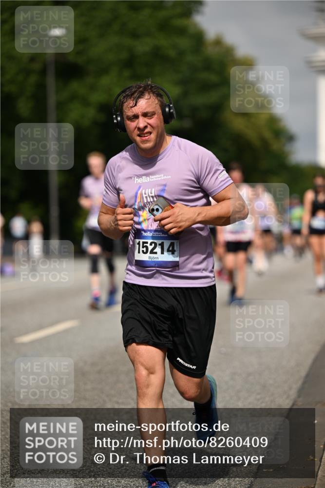 29.06.2025 - hella hamburg halbmarathon Dr. Thomas Lammeyer http://msf.ph/oto/8260409 29.06.2025 10:14:39 Kennedybrücke 1052, 1186, 1548, 1781, 2868, 5182, 5653, 5806, 8561, 8685, 9150, 9829 meine-sportfotos.de