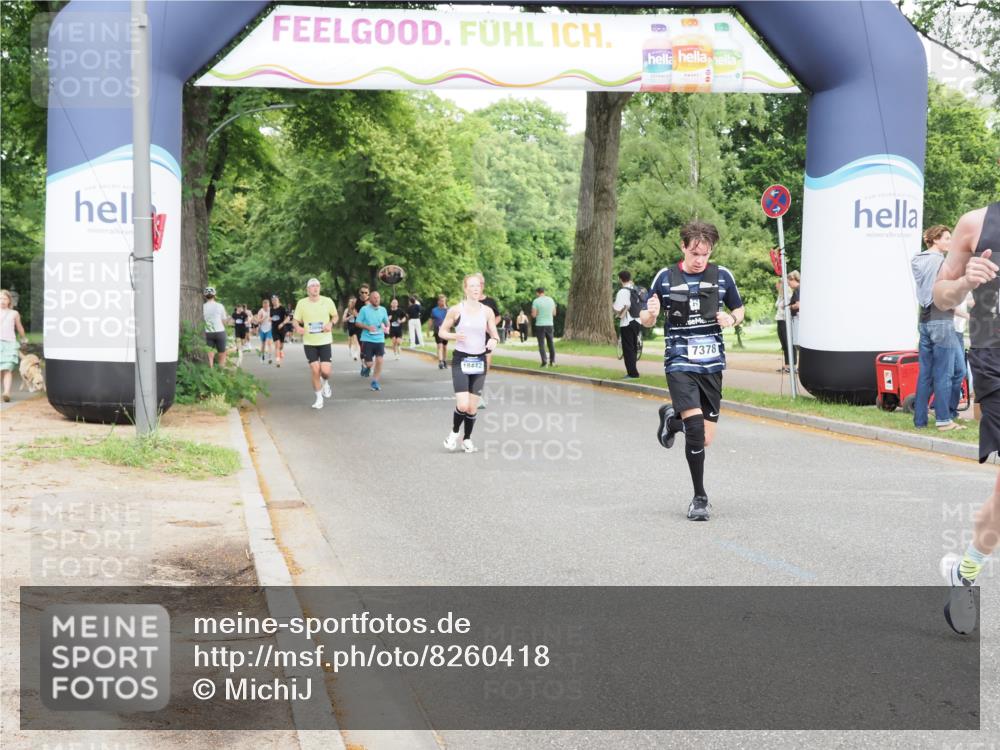 29.06.2025 - hella hamburg halbmarathon MichiJ http://msf.ph/oto/8260418 29.06.2025 10:29:50 Zwischen KM18-KM19 2579, 5410, 6901, 7378, 9659, 9755, 14661, 14820, 17182, 18045, 18049, 18442 meine-sportfotos.de