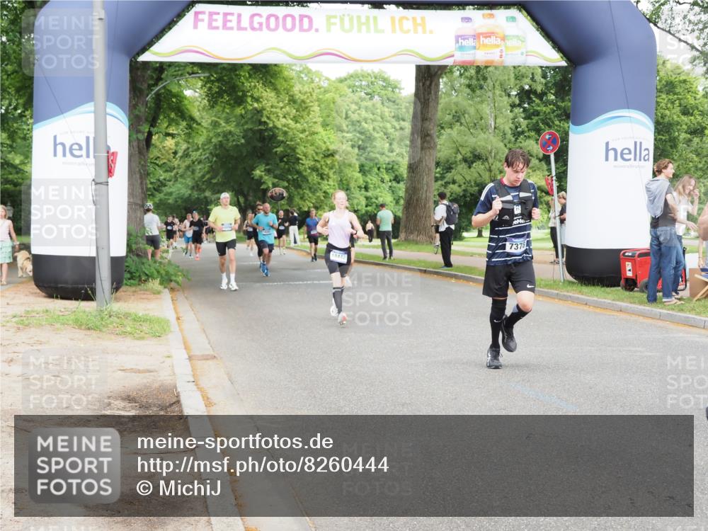 29.06.2025 - hella hamburg halbmarathon MichiJ http://msf.ph/oto/8260444 29.06.2025 10:29:50 Zwischen KM18-KM19 2579, 5410, 6901, 7378, 9659, 9755, 14661, 14820, 17182, 18045, 18049, 18442 meine-sportfotos.de